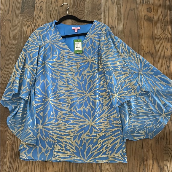 Lilly Pulitzer Dresses & Skirts - Blue and Gold Lilly Pulitzer dress